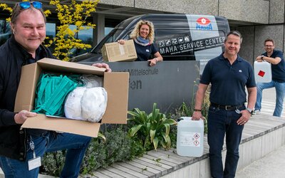 V.l.n.r.: Alfred Reichert (Vorsitzender BRK KV Oberallgäu) und Anton Klotz (Stiftungsratsvorsitzender) | © Ralf Lienert, Allgäuer Zeitungsverlag GmbH V.l.n.r.: Alfred Reichert (Vorsitzender BRK KV Oberallgäu) und Anton Klotz (Stiftungsratsvorsitzender) | © Ralf Lienert, Allgäuer Zeitungsverlag GmbH